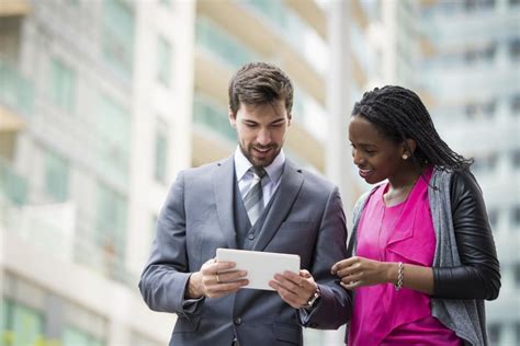 how leadership influences field sales reps
